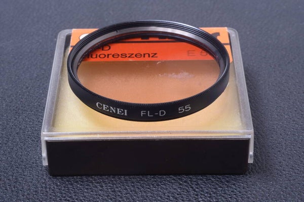 CENEI SKYLIGHT FL-D 55MM FILTER GENUINE LENS OR CAMERA SCREW W/ KEEPER 109-2