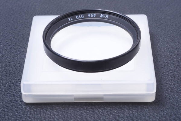 B & W SCHNEIDER UV 010 46MM FILTER GENUINE LENS OR CAMERA SCRW W/ KEEPER 112-1