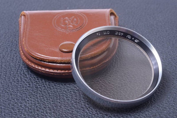 B & W SCHNEIDER 011 SKYLIGHT 45MM FILTER LENS OR CAMERA SCREW IN W/ CASE 112-3