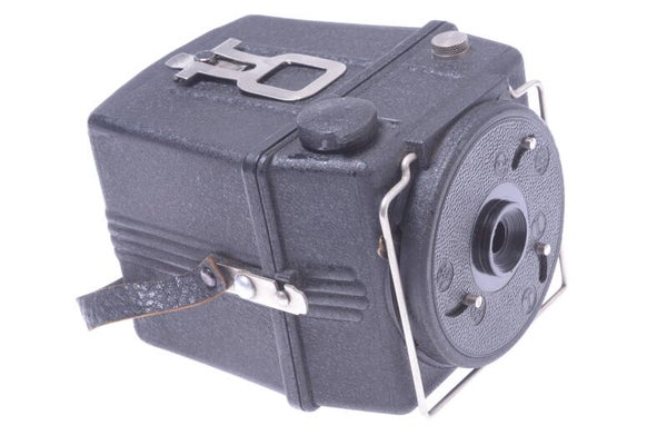 STRAHM & CO RIGI BOX BAKELITE 120 ROLL FILM CAMERA 6X6CM ‘1946’ *SCARCE*