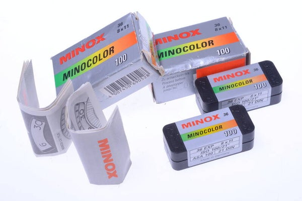 2 MINOX 8X11 MINOCOLOR 100 EXP. OCT '01 FILM ASA 100 72 PHOTOS COLOR FILM
