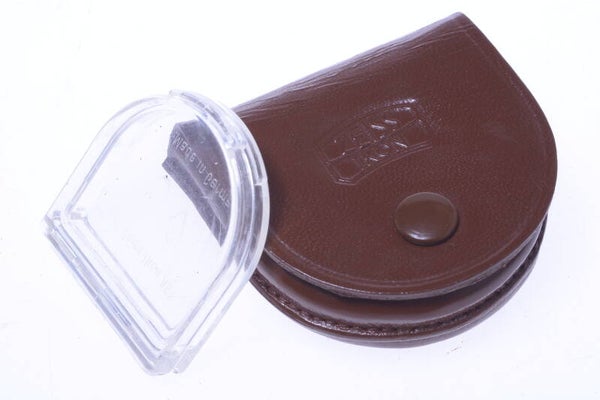 ZEISS FILTER GENUINE LEATHER CASE AND KEEPER 28MM DIAMETER  66-4