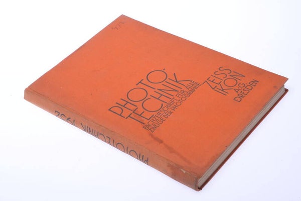 ZEISS IKON CAMERA ‘PHOTO-TECHNIK’ MONTHLY MAGAZIN '1932' BOOK GERMAN   165