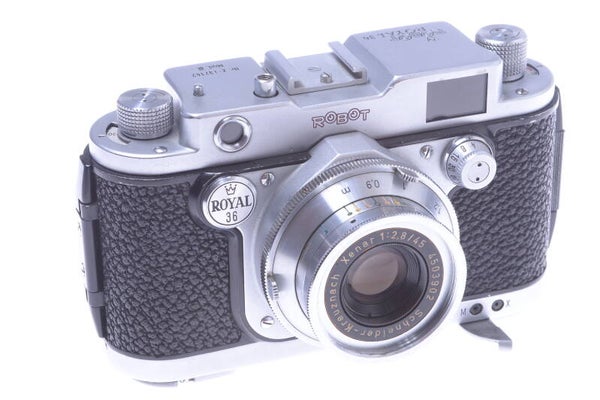 ROBOT ROYAL 36 CAMERA MODEL III RANGE FINDER W/ SCHNEIDER XENAR 45MM 2.8 LENS
