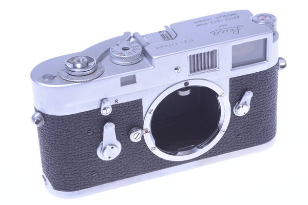 LEICA M2 35MM RANGE FINDER M MOUNT CAMERA ‘1965' ORIGINAL L SEAL *WORKS 100%*