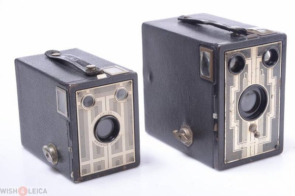 KODAK BROWNIE SIX-16 JR. & SIX-20 JUNIOR. 616 & 120 ROLL FILM ART DECO CAMERAS