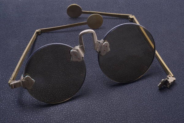 ANTIQUE ORIGINAL CHINESE SMOKY QUARTZ COLOR SUN GLASSES SPECTACLES +-1800