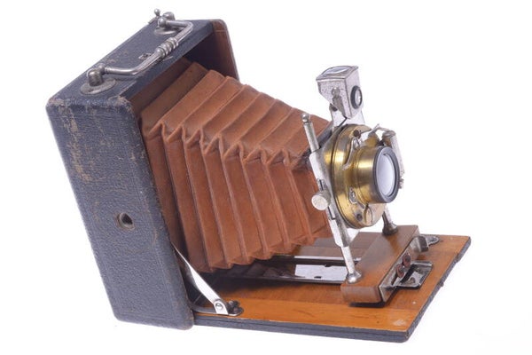 ENGLISH? 9X12CM WOOD GLASS PLATE CAMERA 'THE NEWEST' SHUTTER, BROWN BELLOWS