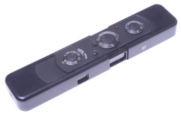 MINOX C BLACK 9.5MM CAMERA SUB-MINIATURE #2442985 *WORKS*