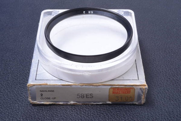 B & W SCHNEIDER CLOSE-UP 2 58MM FILTER LENS SCREW IN W/ BOX & KEEPER 27-3