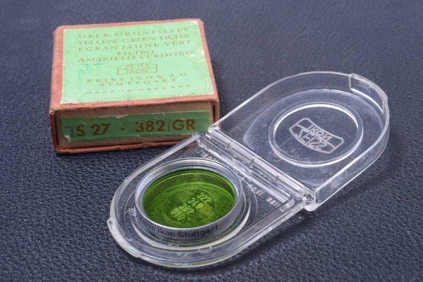 ZEISS GREEN 382 2X 27MM FILTER GENUINE LENS OR CAMERA SCREW IN W/ KEEPER 28-4