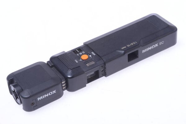 MINOX EC SUBMINIATURE 9.5MM FILM CAMERA *WORKS 100%* 15MM 5.6 LENS W/ FLASH
