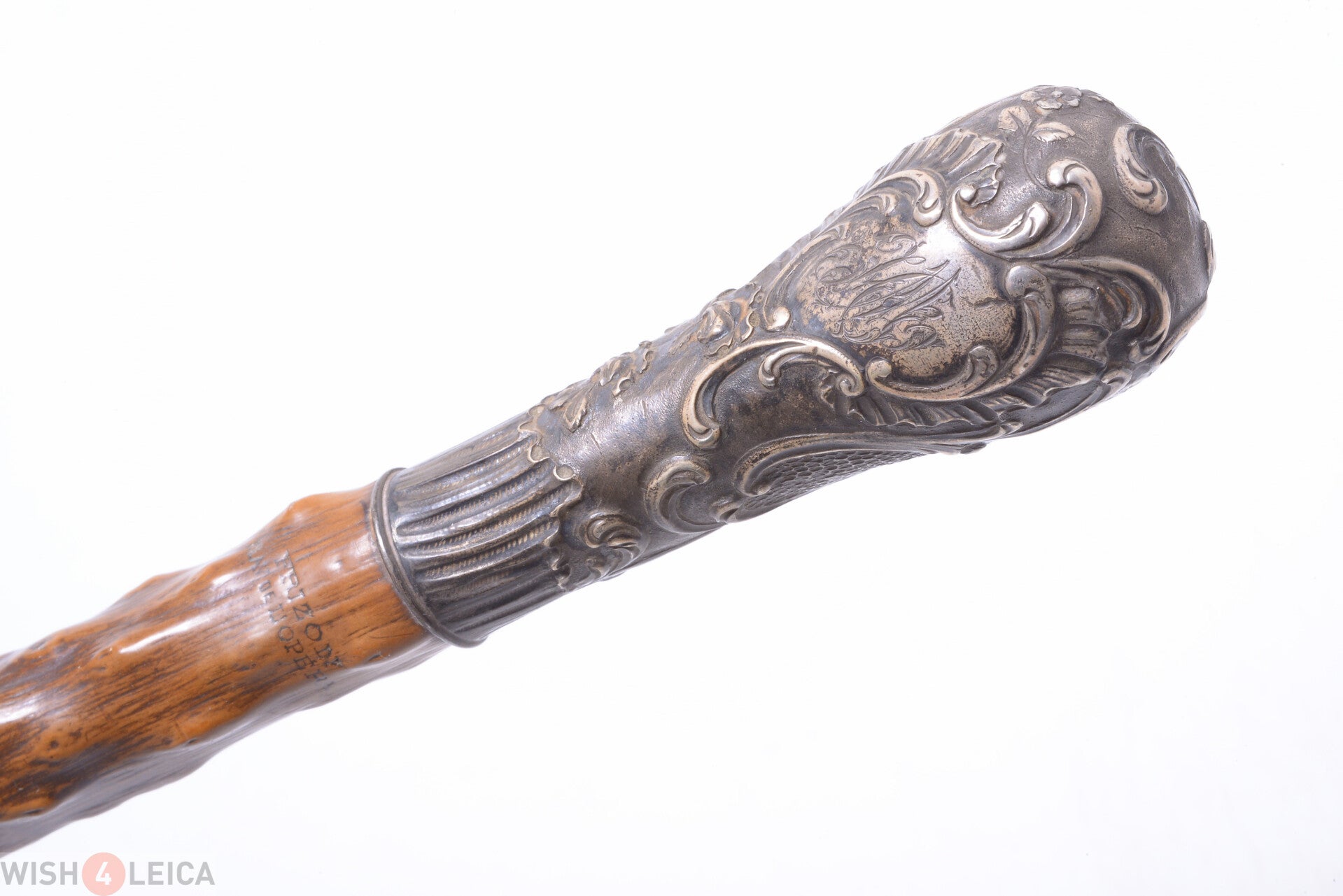 FRIZON AVENUE DE L’OPERA ANTIQUE CANE WALKING STICK LOUIX XV STYLE POMMEL