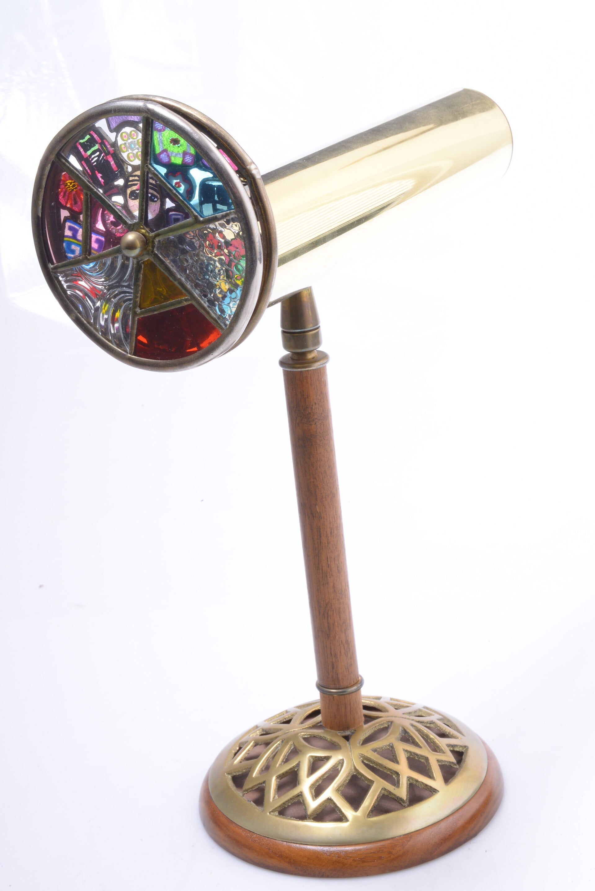 JANICE CHESNIK '96 SIGNED BRASS & GLASS KALEIDOSCOPE 27CM, 10.62