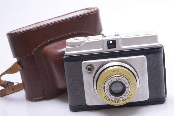 ILFORD SPORTI CAMERA *1959* 6X6CM FORMAT ON 120 ROLL FILM W/ DACORA LENS