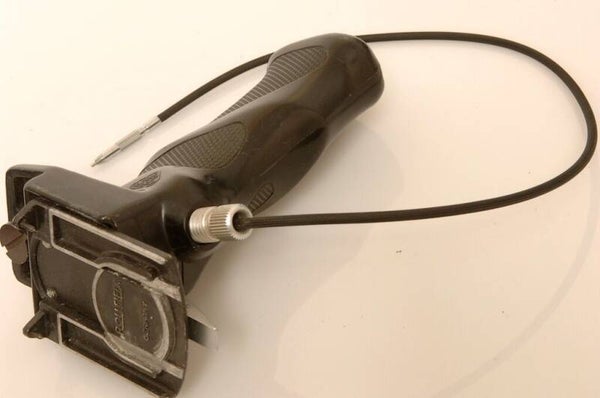 ROLLEIFLEX F3.5 TLR ROLLEICORD PISTOL, EYE LEVEL SPORTS GRIP W/ RELEASE CABLE