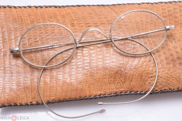 VINTAGE ANTIQUE WIRE RIM GLASSES SPECTACLES APPROX. LEFT -4 & RIGHT -6 DIOPTER