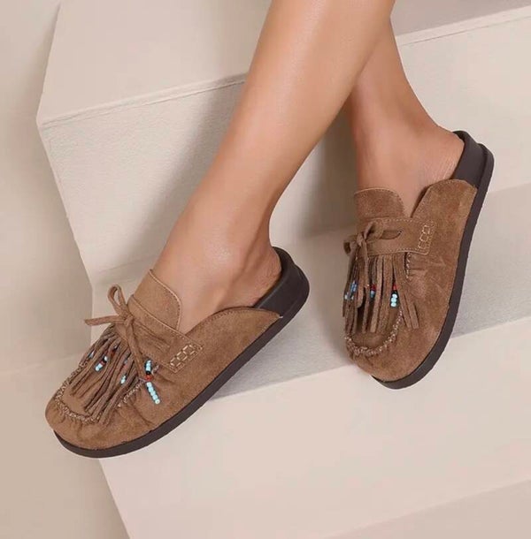 Mules à Franges avec des perles.