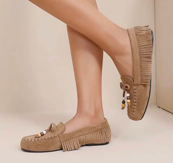Mocassin confortable à franges.