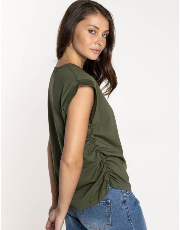 Tee-shirts