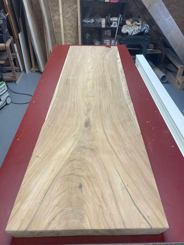 Boomstam plank, Suar ca 220  bij 60cm en 6cm dik