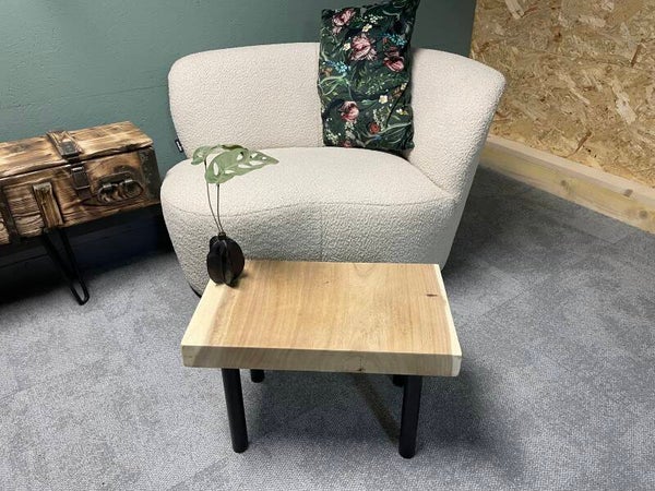 Bijzettafel 55 bij 31cm en 6cm dik