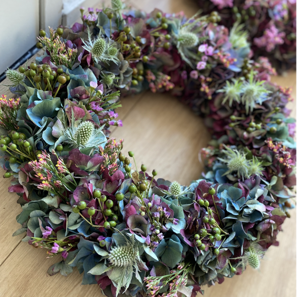 Thuisworkshop hortensia krans | Blauw & beetje paars