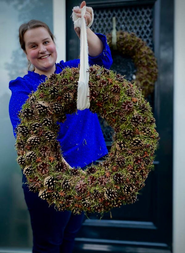 Thuisworkshop XXL dennenappel krans