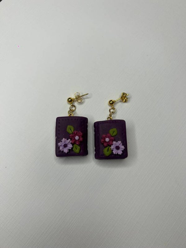 CUENTO Morado