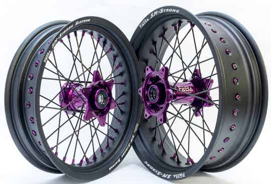 BETA FABA   TUBELESS SUPERMOTO WHEELS SET