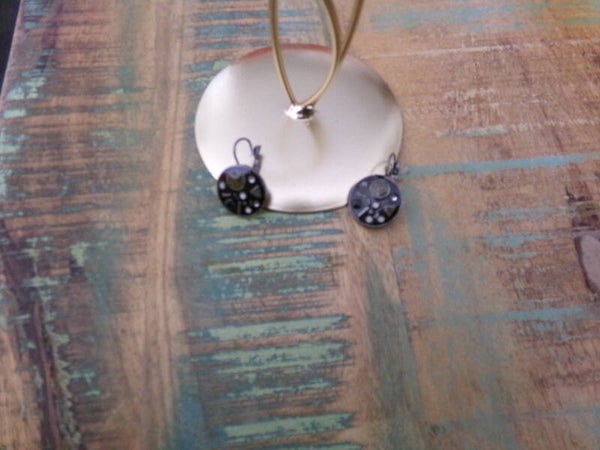 Boucles Oreilles Fantaisie Noire Motif