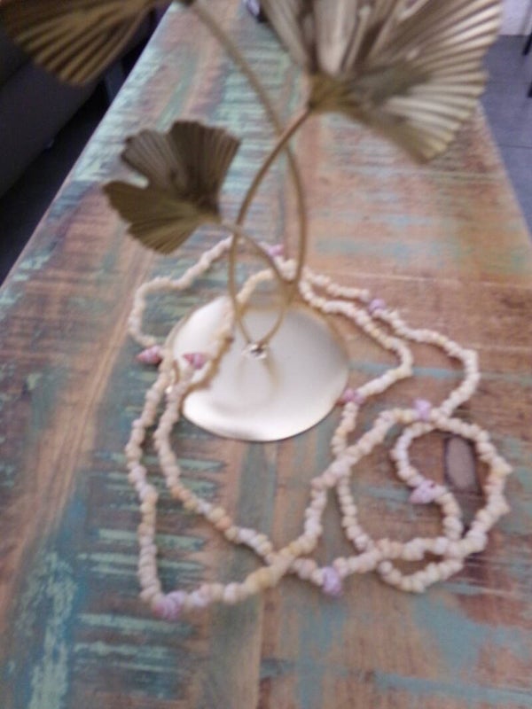 Collier plusieurs tours de coup en corail Neuf