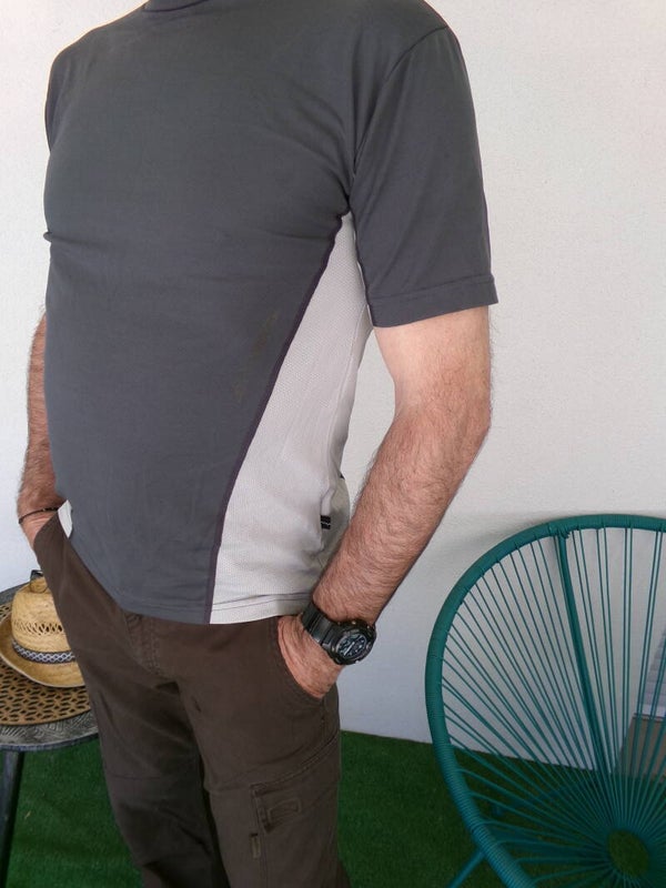 Maillot de sport Gris et Beige aéré Taille M CUP'S