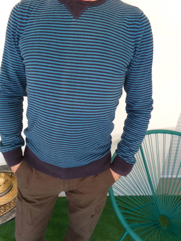 Pull Col en V Couleur bleu turquoise et bleu marine Taille M JULES