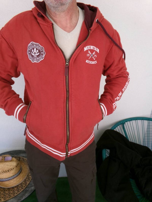 SWEAT ROUGE à capuche Marque XOVE Taille 38