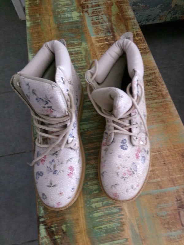 Bottines à lacets à motifs beige GEMO Taille 36 NEUF