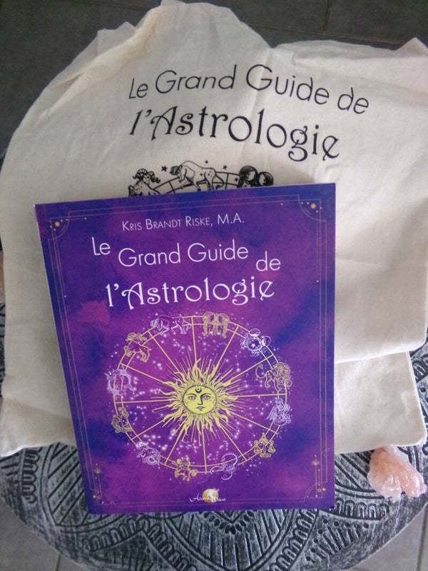 LE GRAND GUIDE DE L'ASTROLOGIE KRIS BRANDT RISKE, M.A NEUF