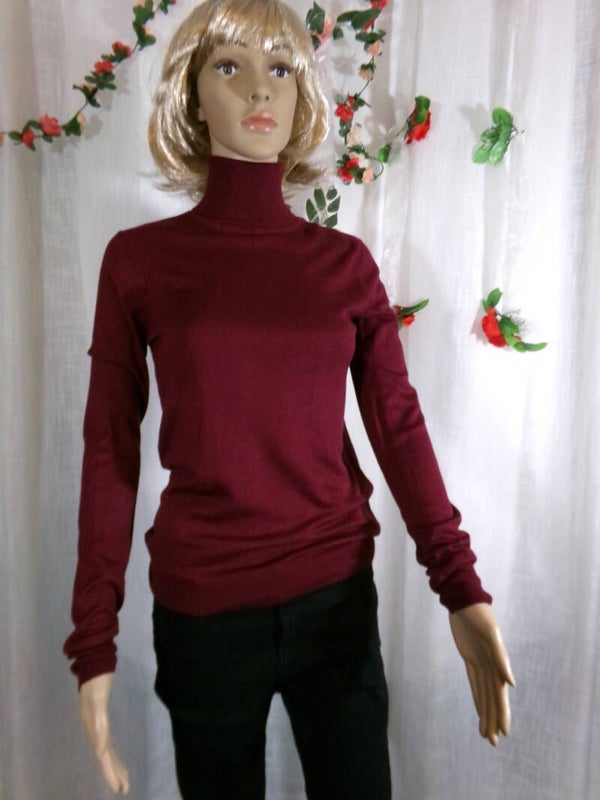 Pull fin col roulé, très joli couleur rouge foncé CAMIEU Taille S