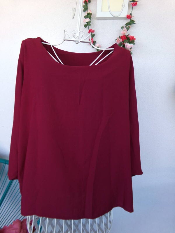 Haut large manches évasées, couleur Rouge Foncé Taille Unique