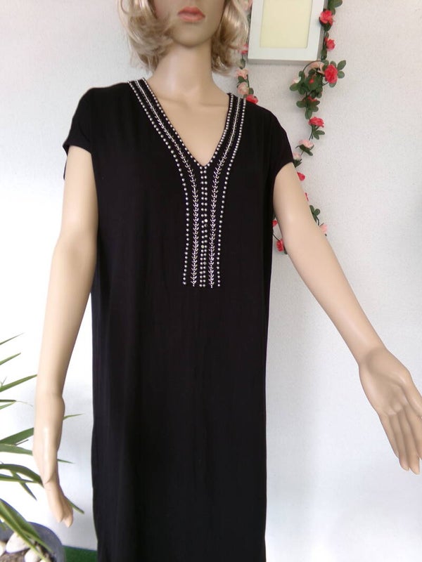 Robe Noir Avec Brillants col V MARQUE KOKOON TAILLE 42/44/46