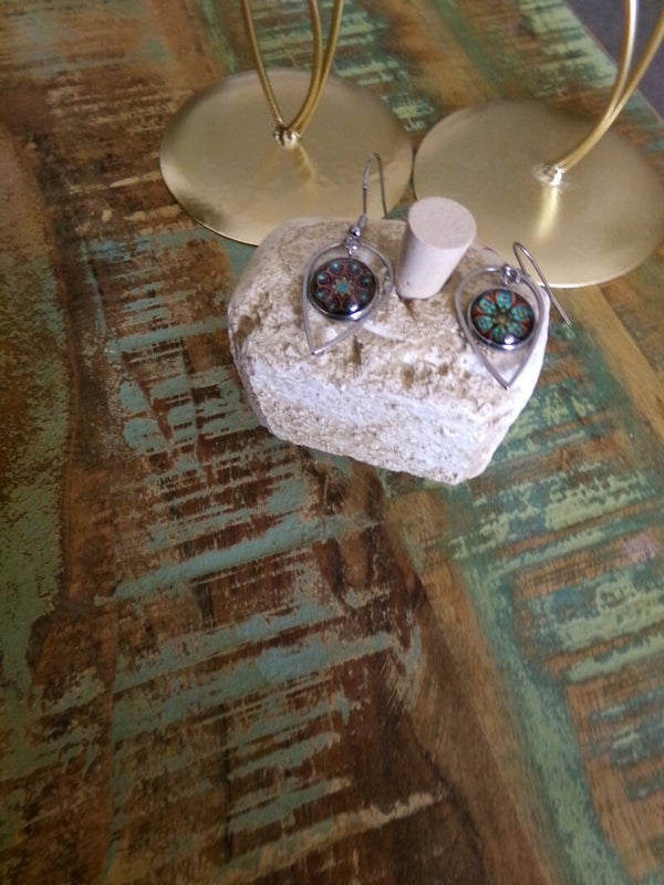 Boucles d'oreilles Gouttes florales, branchées, décalées, Fait main