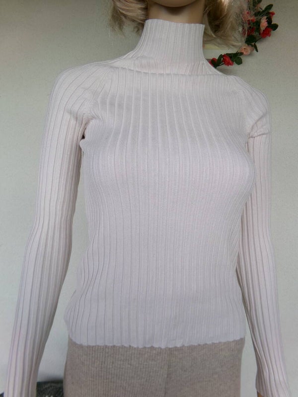 Pull léger côtelé près du corps Col légèrement montant ZARA Taille S