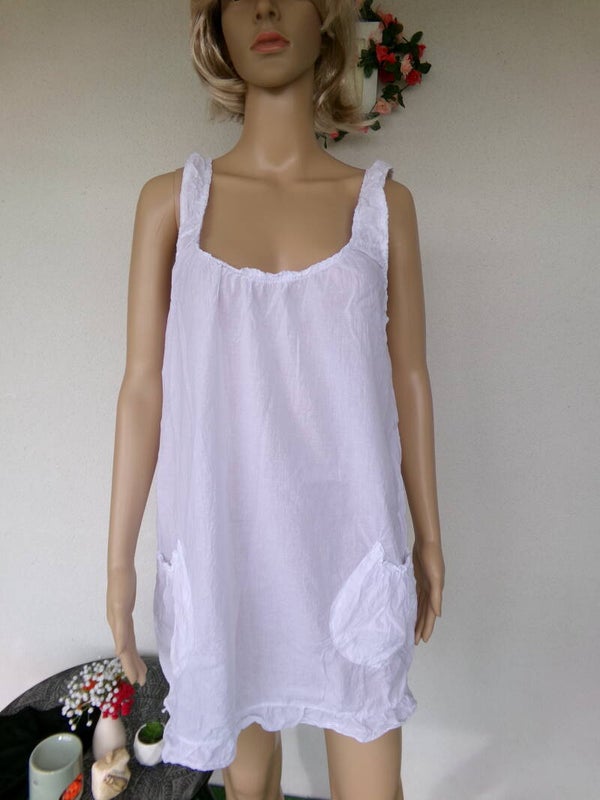Robe avec deux poches devant originale Blanc Taille Unique sans marque