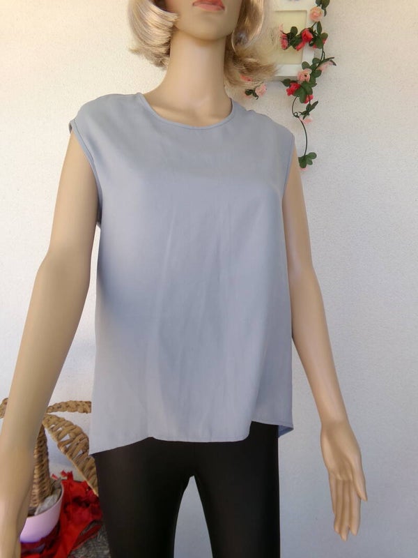 Haut sans manche Gris fluide Taille 36 Made in China