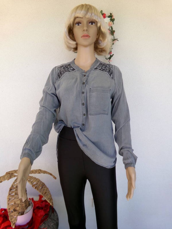Chemise excentrique style bohème gris orné de cousu main Taille 38/40 MARQUE GARCIA JEANS