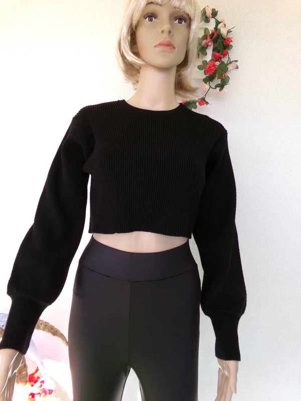 Pull court noir manches longues BERSHKA Taille 38