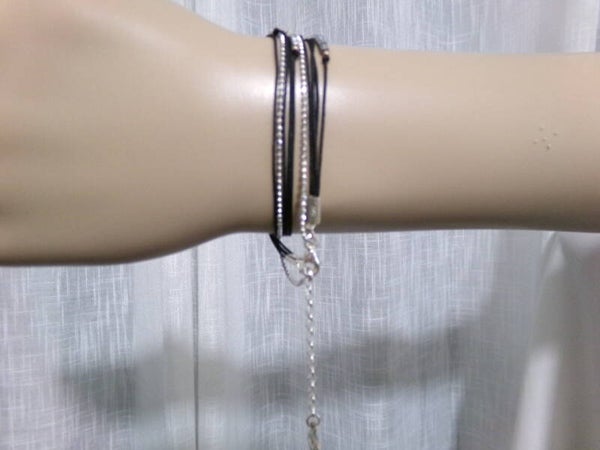 BRACELET DORIANE NOIR 33CM 5 FILS PLUSIEURS TOURS DE POIGNET