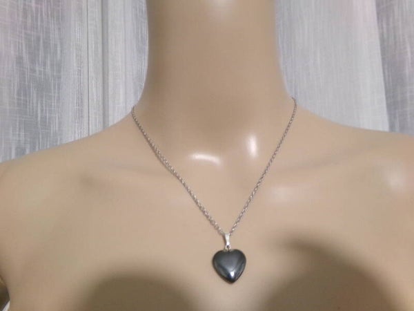 Pendentif en Coeur HEMATITE 10MM HOMME FEMME CORDON CUIR NOIR OU CHAINE AU CHOIX