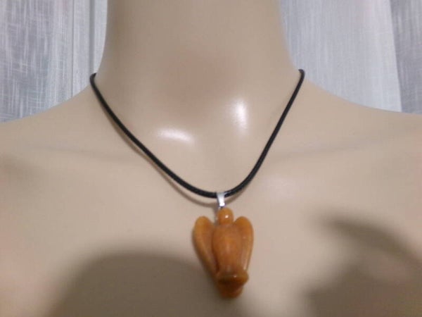 PENDENTIF MOTIF ANGE EN CORNALINE 25MM HOMME FEMME CORDON CUIR NOIR OU CHAINE AU CHOIX