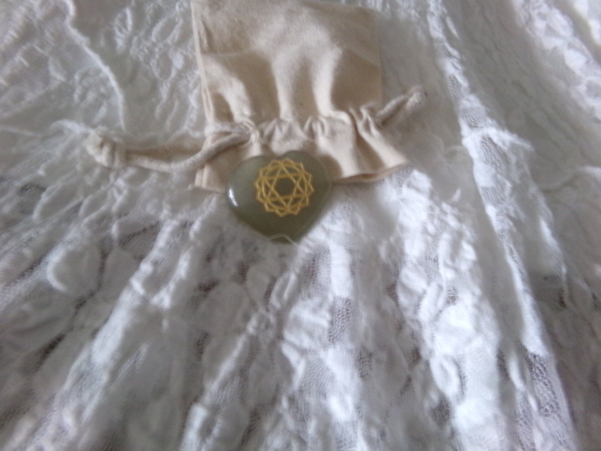 AMULETTE COEUR 4IEME CHAKRA DU COEUR AVENTURINE VERTE 4cmx3cm